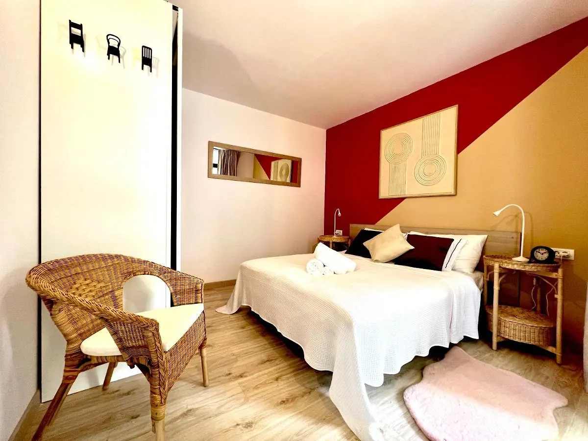 Stunning Lovely Flat With Pool And Strong Wi-Fi, 31 Arona  Spain