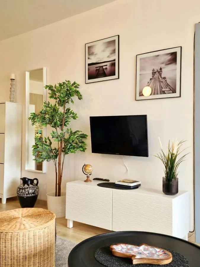 Holiday home Stunning Lovely Flat With Pool And Strong Wi-Fi, 31 Arona