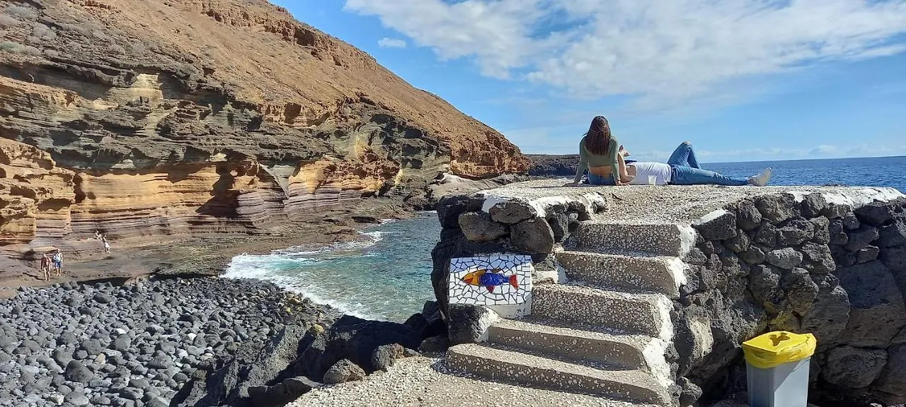 Stunning Lovely Flat With Pool And Strong Wi-Fi, 31 Arona  Arona (Tenerife)