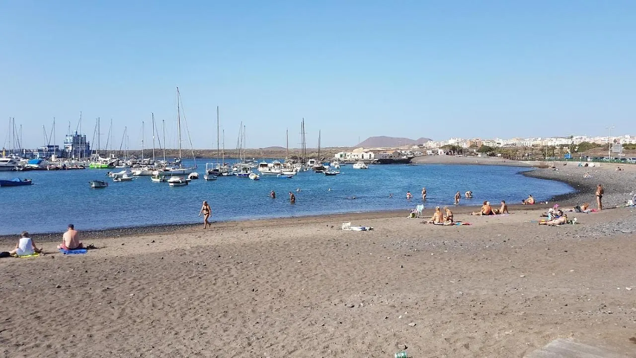 Stunning Lovely Flat With Pool And Strong Wi-Fi, 31 Arona  Spain
